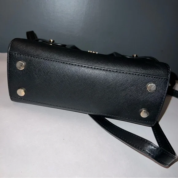 Michael Kors crossbody purse - Picture 4 of 7